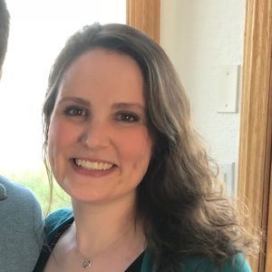 Meet your Posher, Leigh